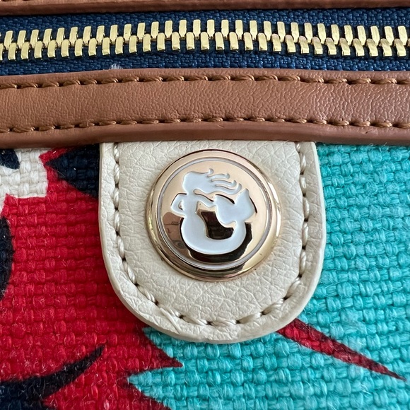 Spartina Wristlet bright fabric with leather trim - Picture 3 of 7